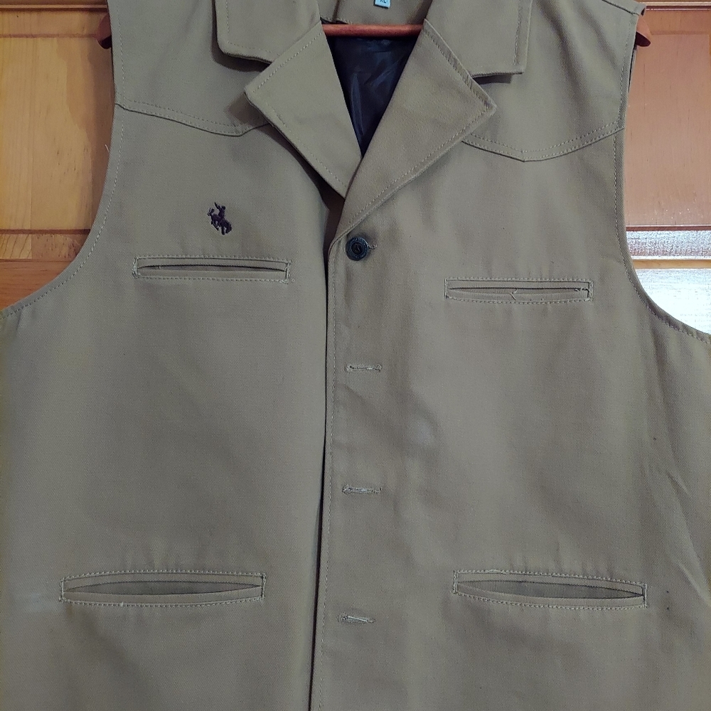XL Wyoming Traders Western Vest